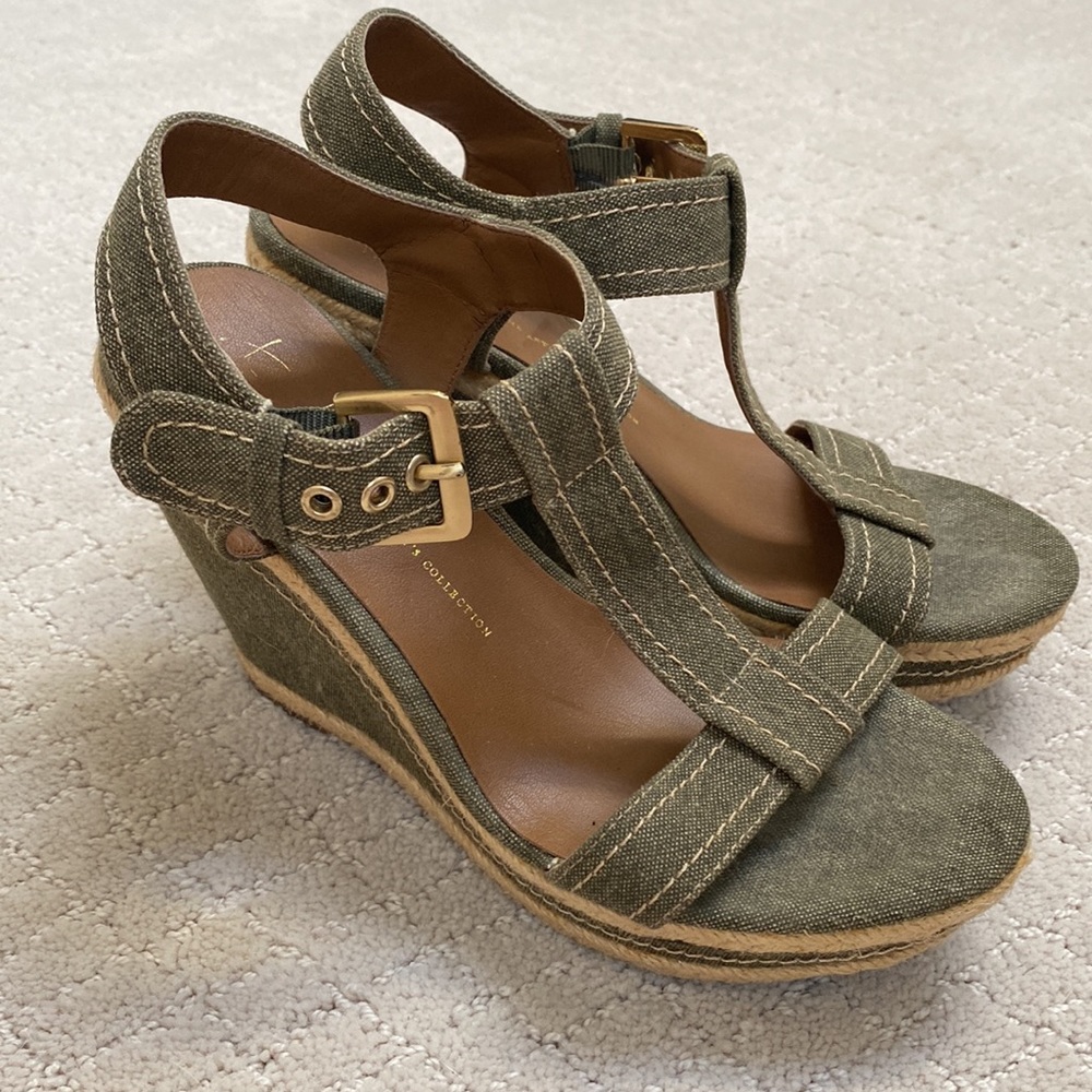 Franco Sarto size 7 green wedge